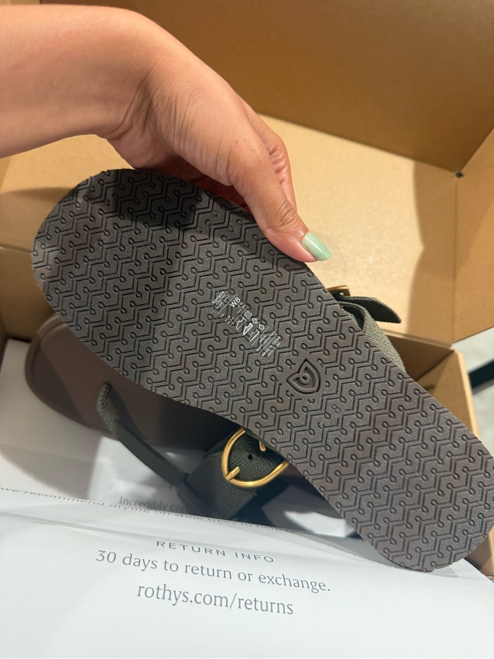 Women's Olive Green Strap Sandal with Gold Buckle size 8 Rothy’s New in Box! - Picture 4 of 7